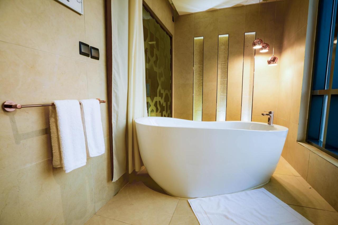 V Boutique Hotel Jeddah Exterior foto
